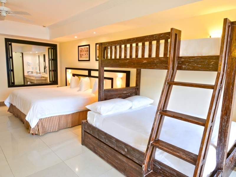 Family King Junior Suite