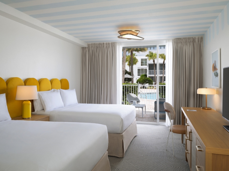 Lanai Poolside Ground Floor Walk Out Patio Room