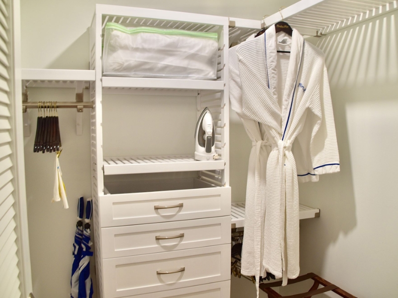 SUI Wardrobe