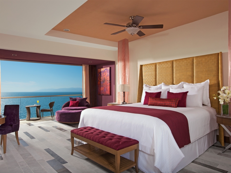 Junior Suite Ocean View King