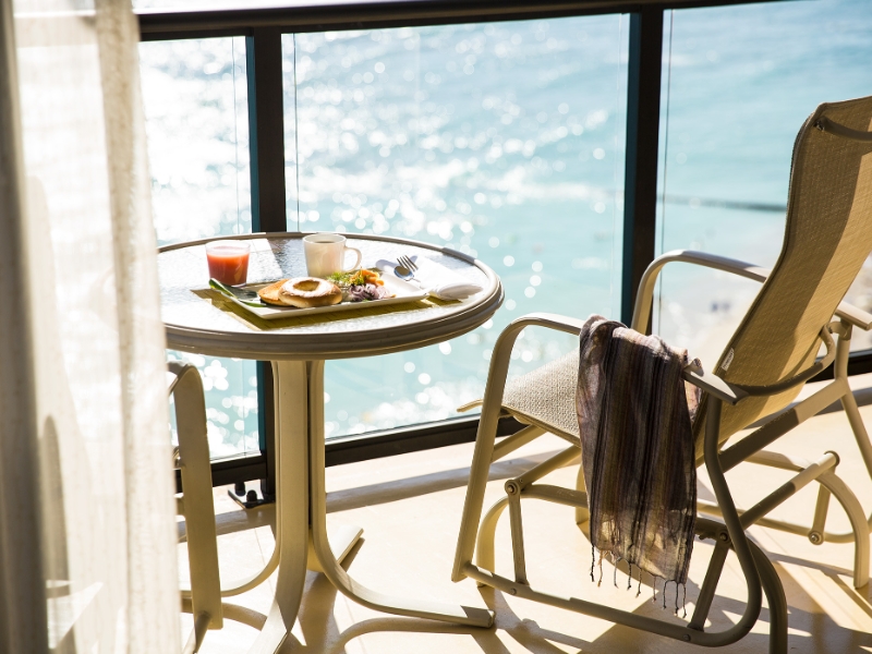 Diamond Head Ocean View Suite