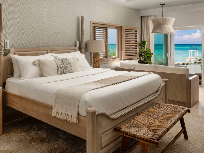 Beachfront Butler Villa Suite Bedroom