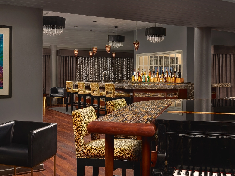Piano Bar