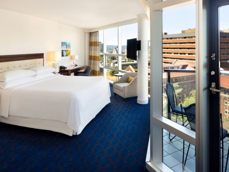 Balcony Room