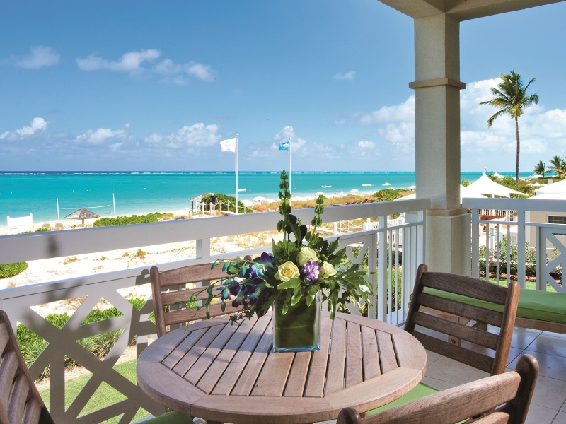One Bedroom Oceanfront Bedroom Lady Rose Patio