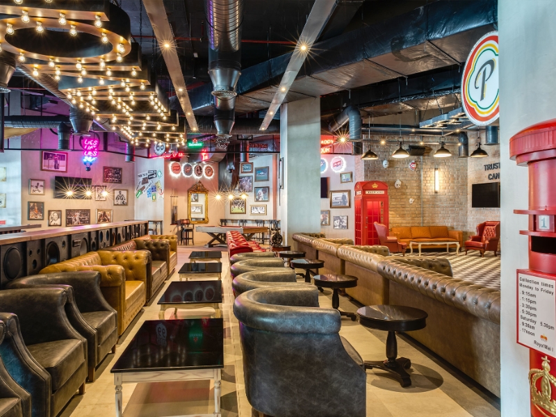 Moments Bar