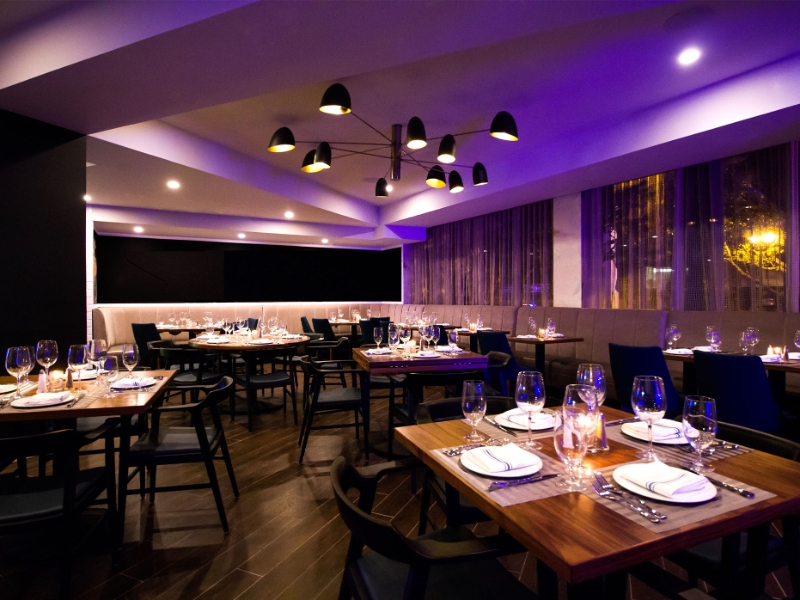 Sports Bar Dining
