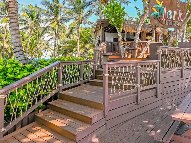 Jerk Treehouse