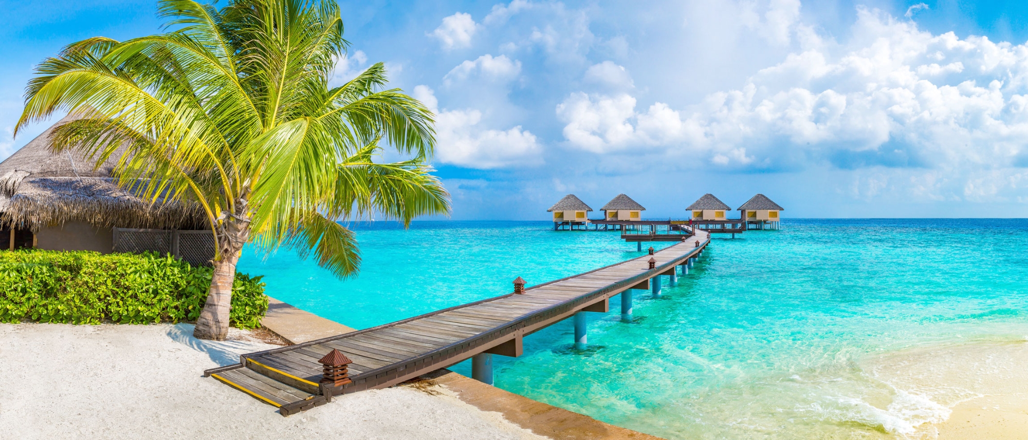 Bungalows sur pilotis aux Maldives